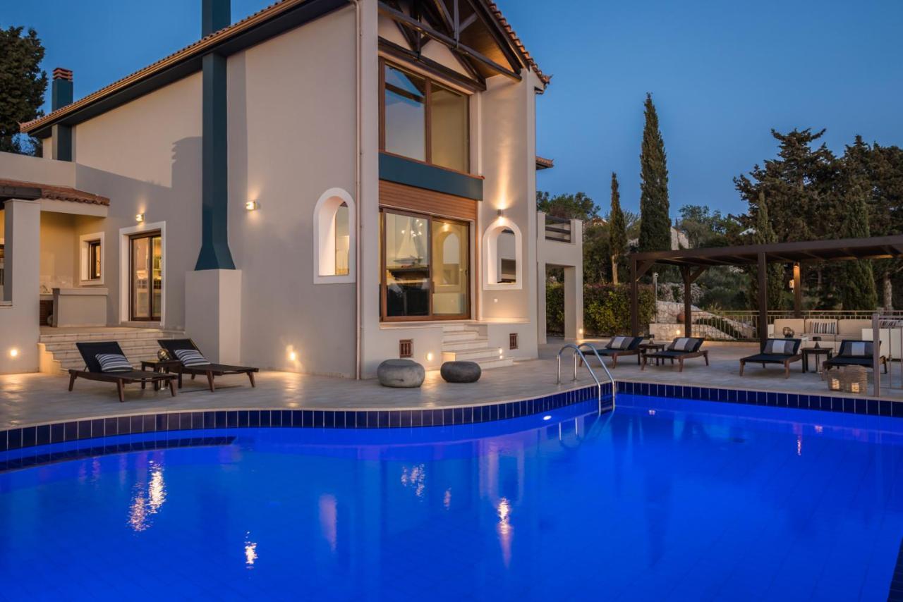 Luxury Villa Karmaniolos Fiskardo Kefalonia Exterior photo